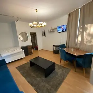 Apartment With Balcony, Berlin