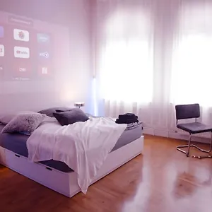 Apartment Huge With Cinema And Kitchen In Friedrichshain, Berlin